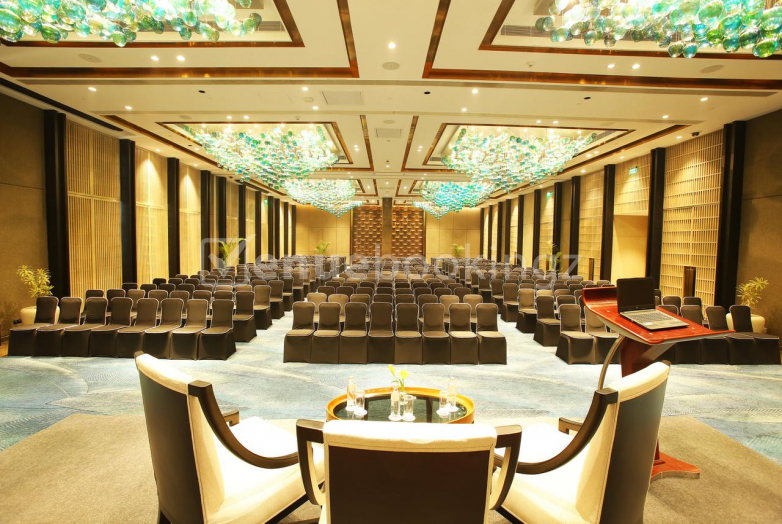 Crowne Plaza Banquet Hall